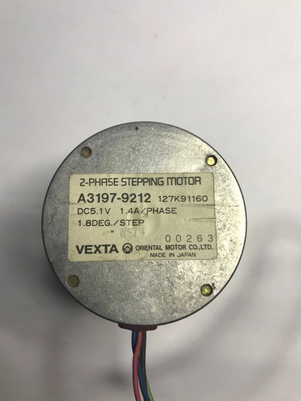 VEXTA 2-PHASE STEPPING MOTOR A3197-9212 DC 5.1V, 1.4A/Phase, 1.8Deg./Step Japan