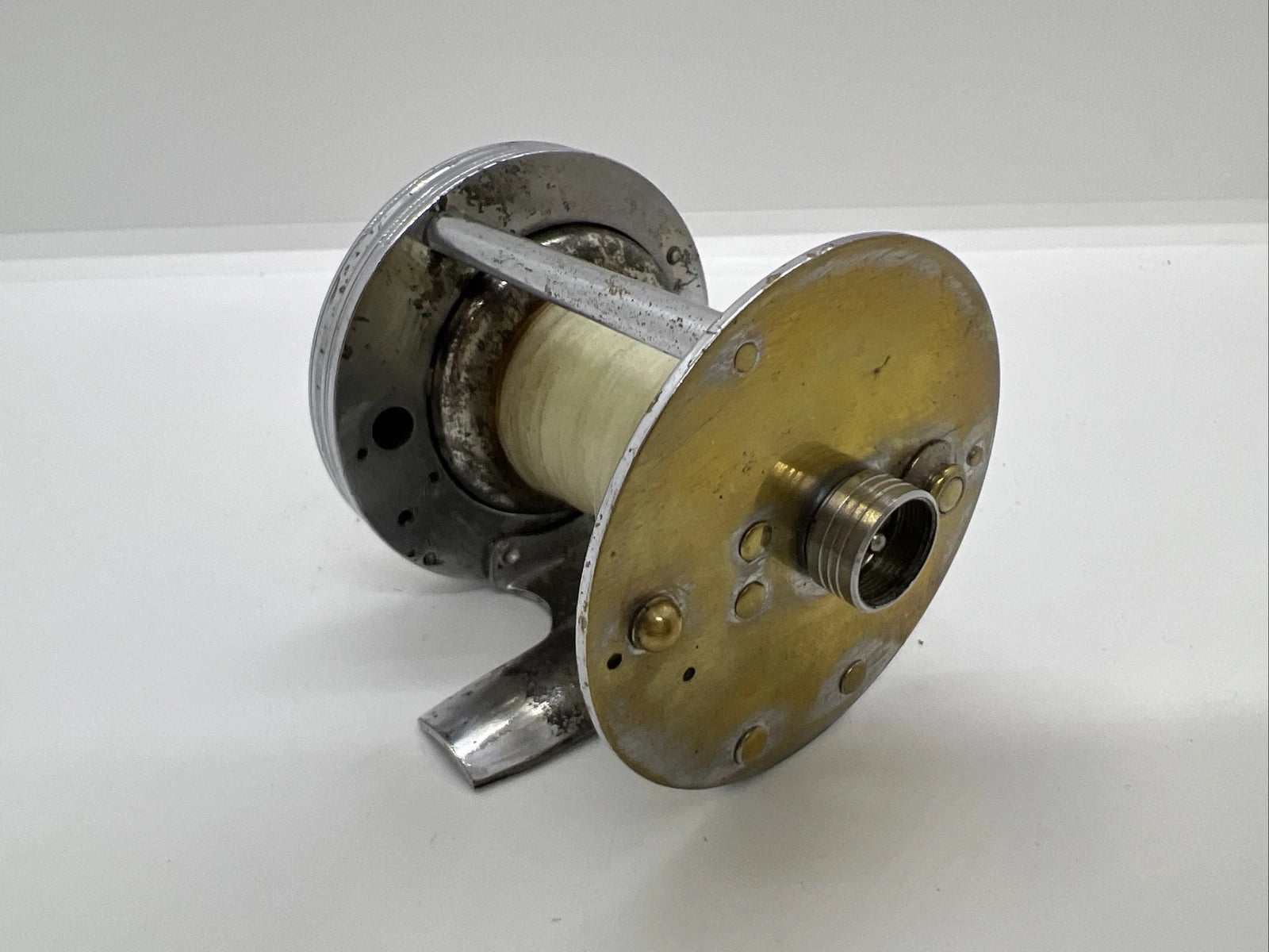 VINTAGE BRONSON FLEETWING 2475 BAIT CASTING COLLECTABLE FISHING REEL ANTIQUE