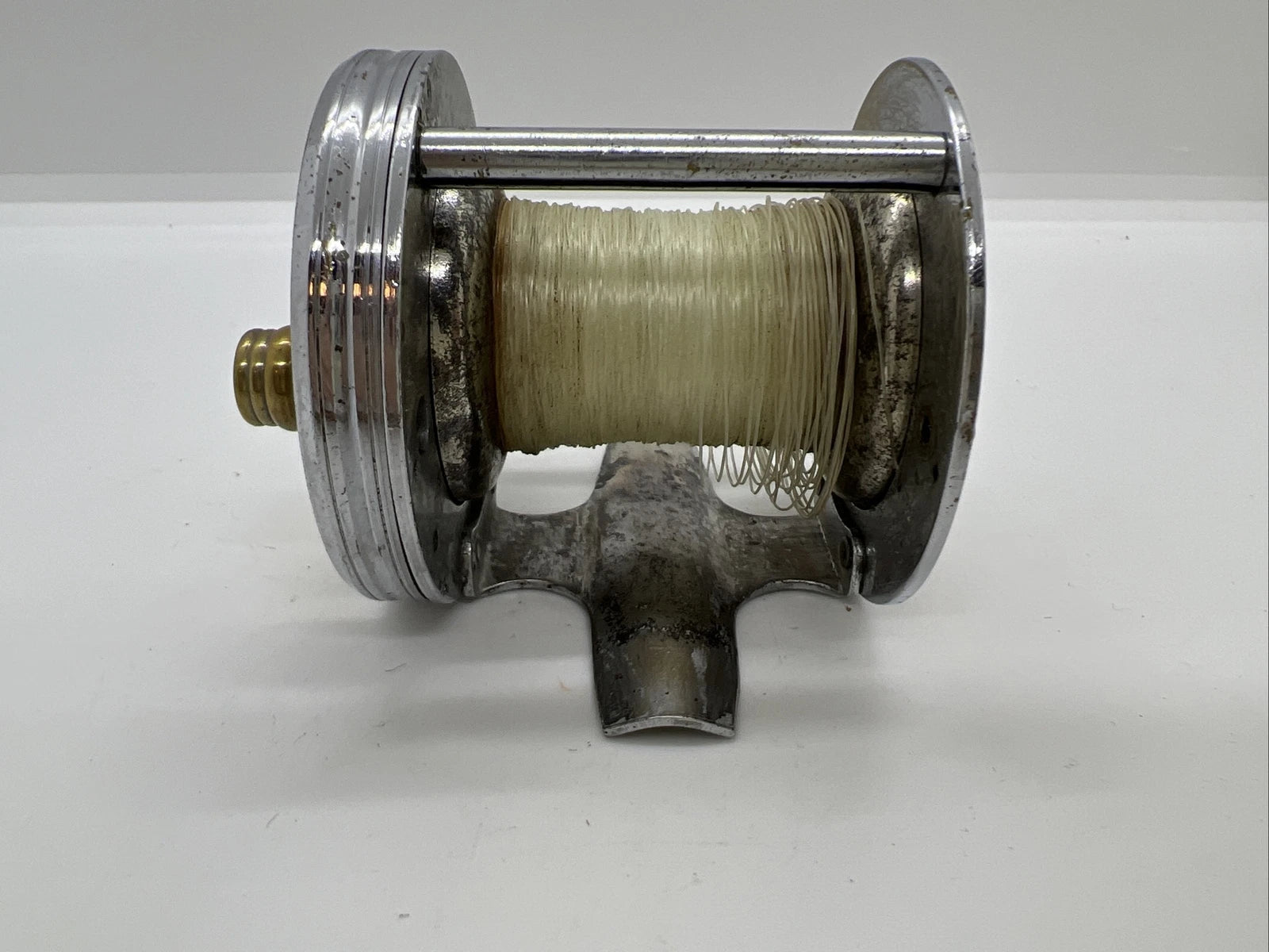 VINTAGE BRONSON FLEETWING 2475 BAIT CASTING COLLECTABLE FISHING REEL ANTIQUE