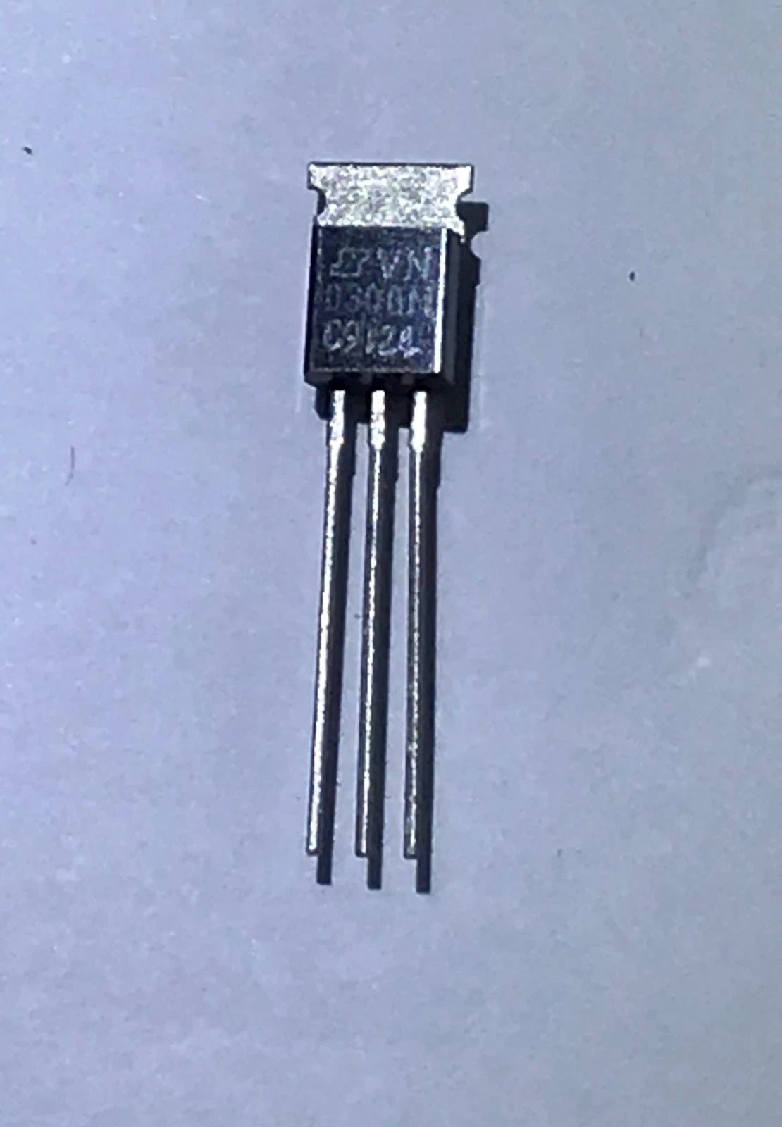 5 pieces Siliconix Transistor VN-0300M C9124 New Old Stock