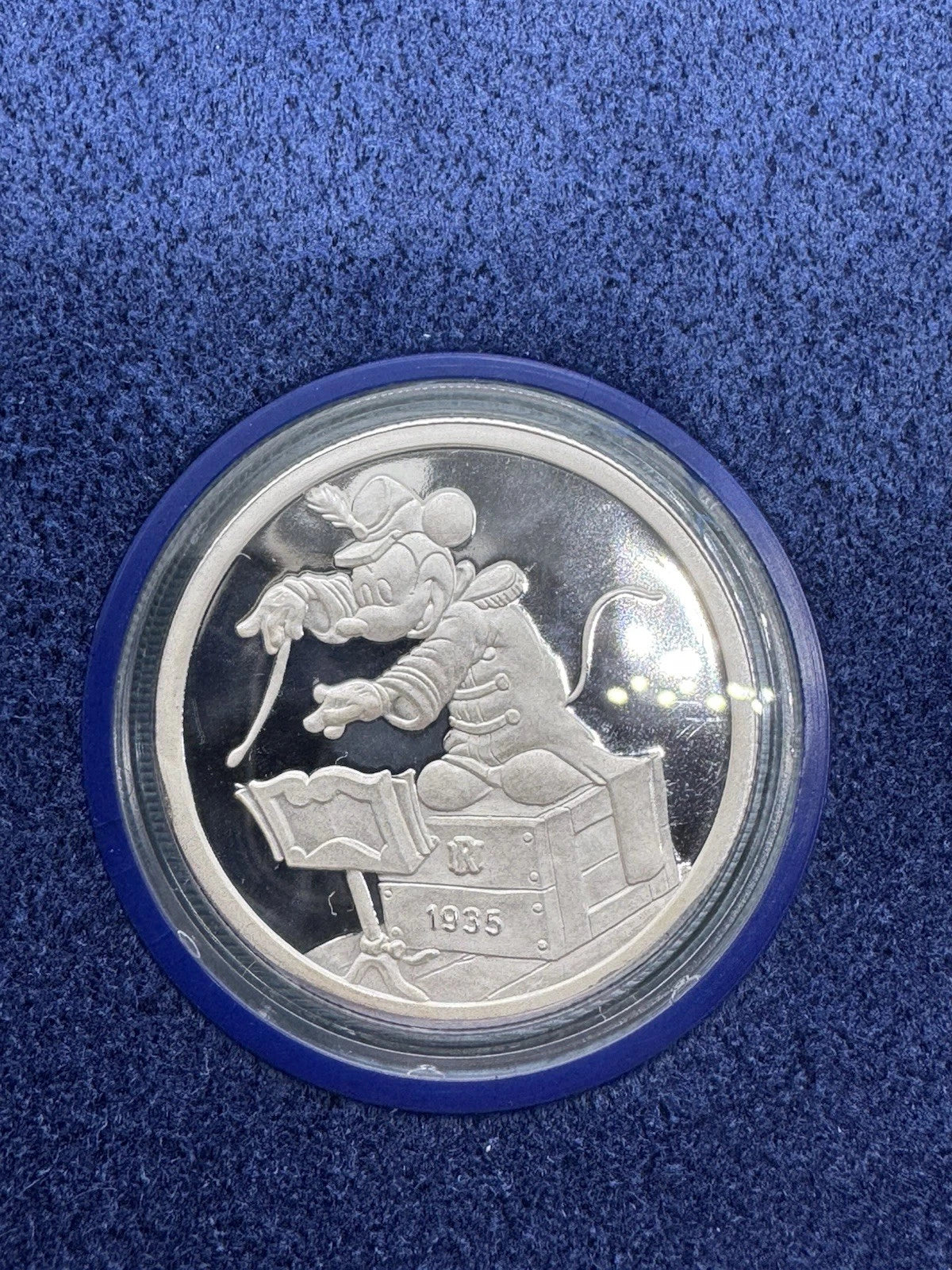 1988 Mickey 60 Years Proof Coin #1 Mickey & Walt 1928 1 oz. .999 Silver *SINGB*