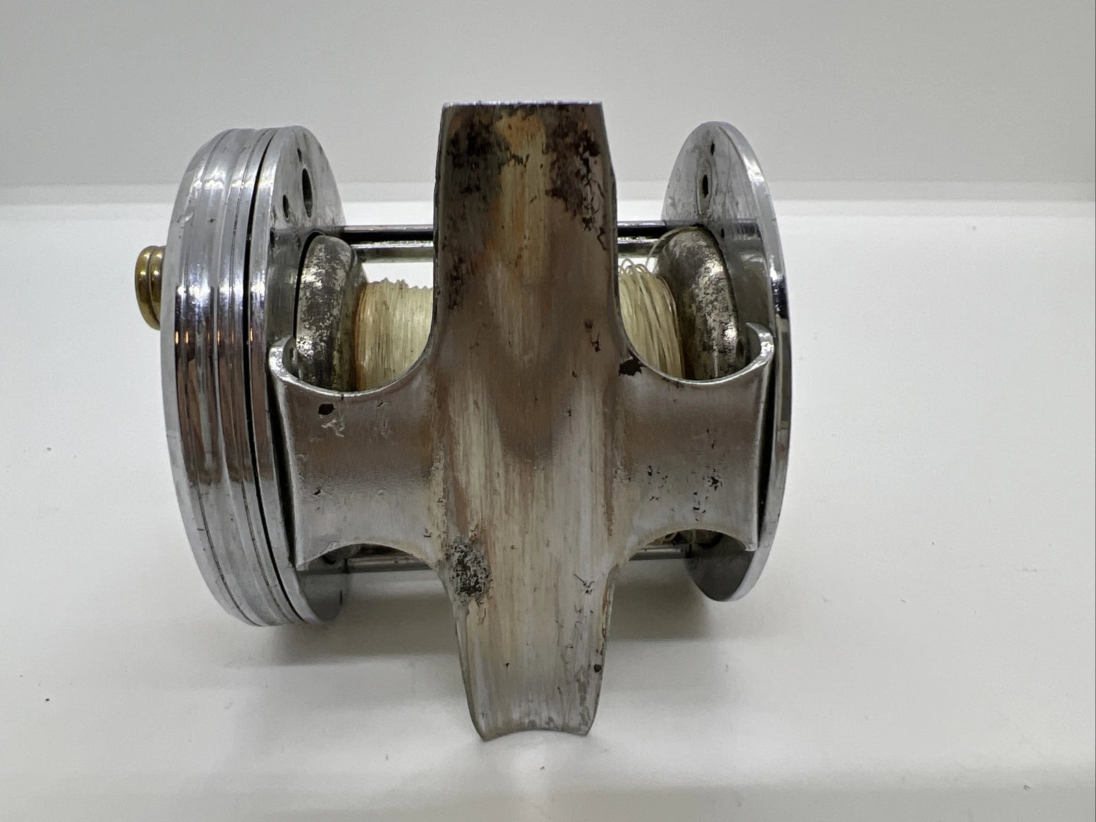 VINTAGE BRONSON FLEETWING 2475 BAIT CASTING COLLECTABLE FISHING REEL ANTIQUE