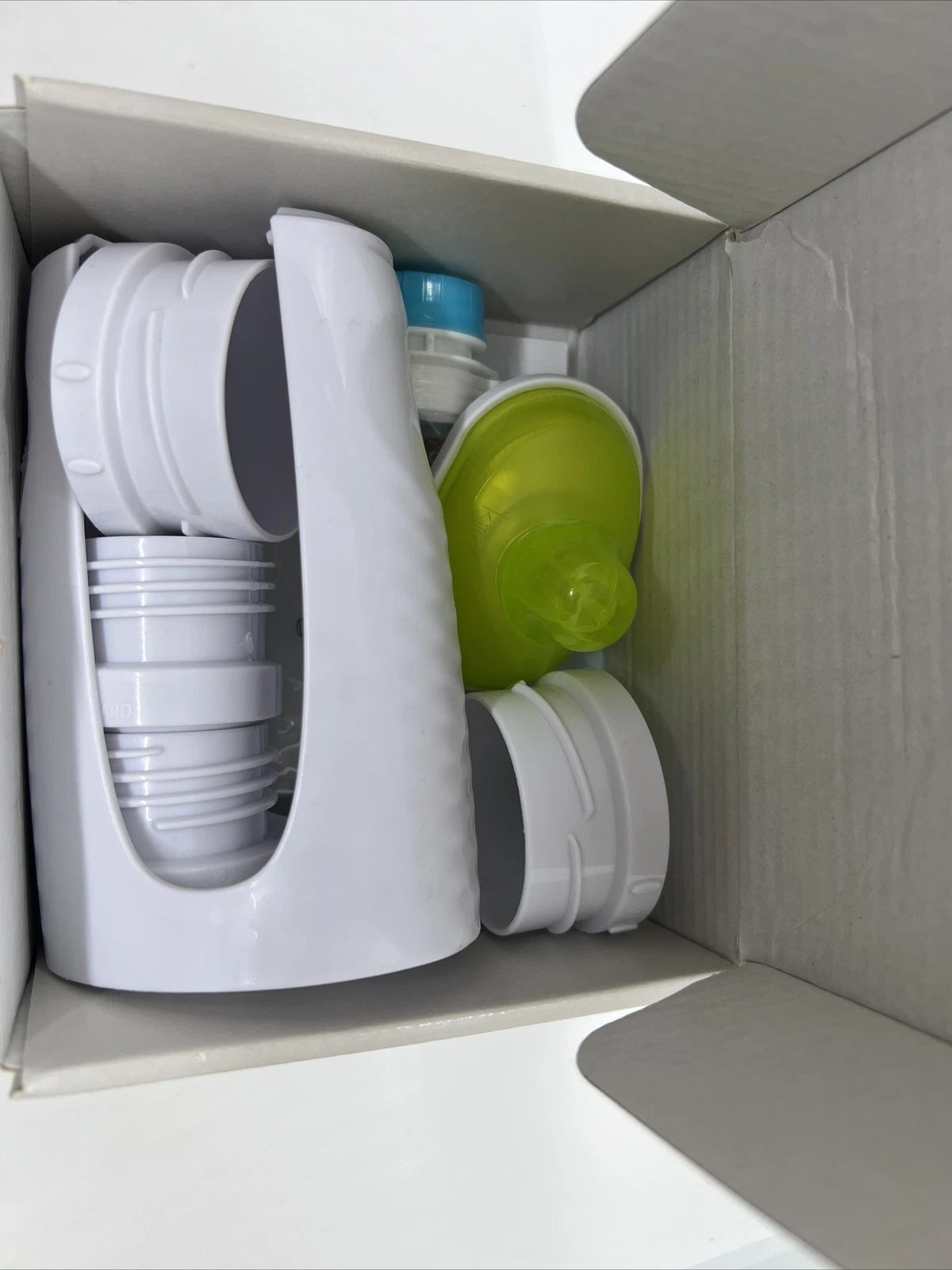 Kiinde TwIst Breastfeeding Starter Pack Kit Direct Pump Breast Milk Storage New