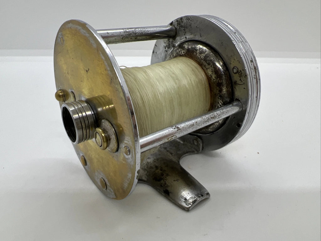 VINTAGE BRONSON FLEETWING 2475 BAIT CASTING COLLECTABLE FISHING REEL ANTIQUE