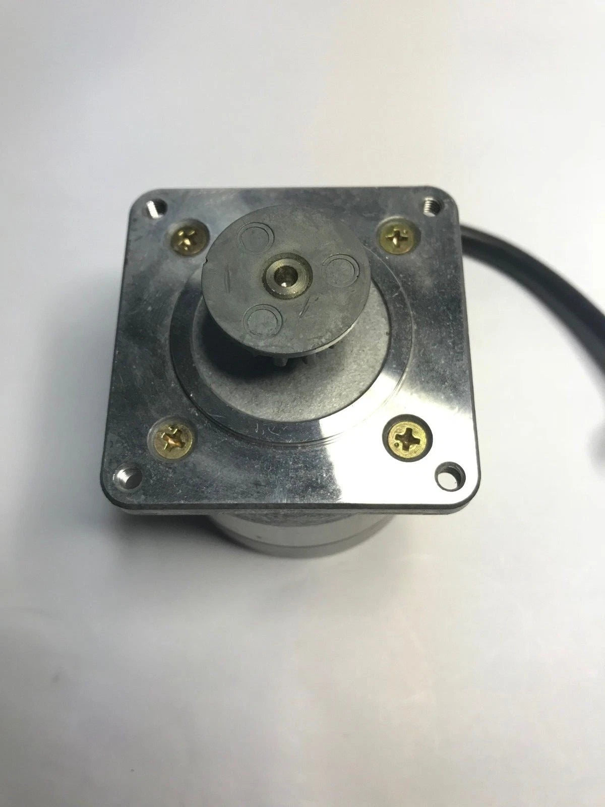 VEXTA 2-PHASE STEPPING MOTOR A3197-9212 DC 5.1V, 1.4A/Phase, 1.8Deg./Step Japan