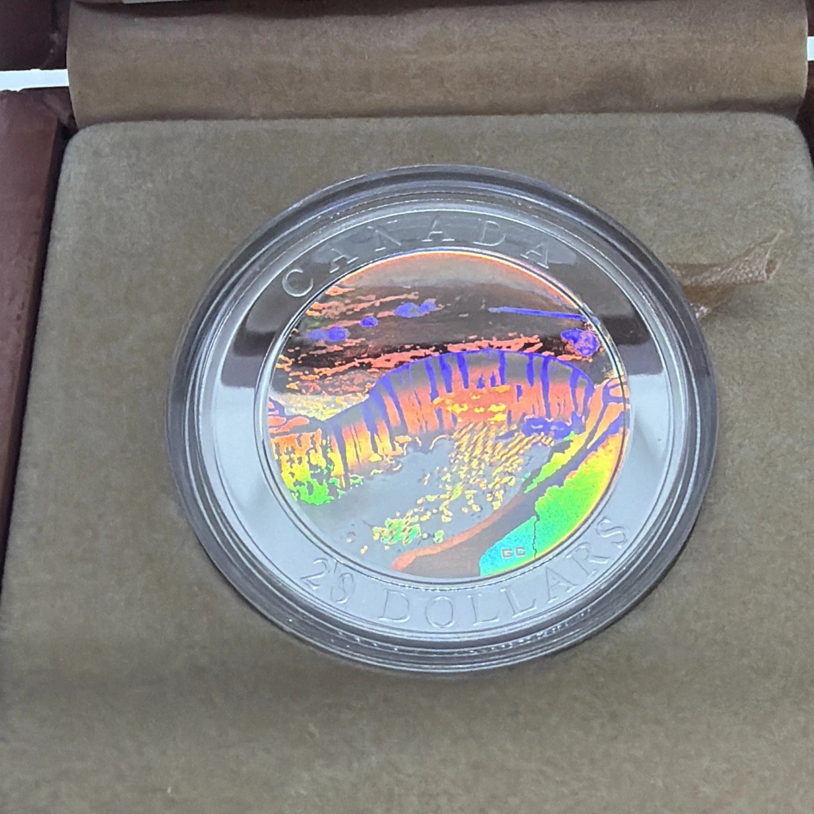 2004 Canada Natural Wonders Niagara Falls $20 1oz Silver Hologram Coin